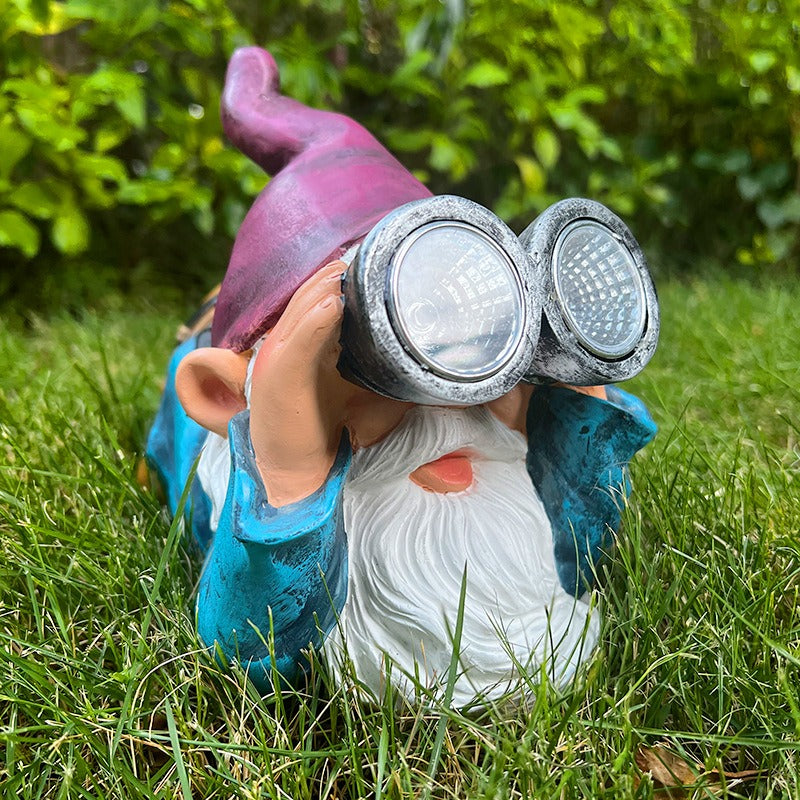 Gamo the Gnome with a telescope