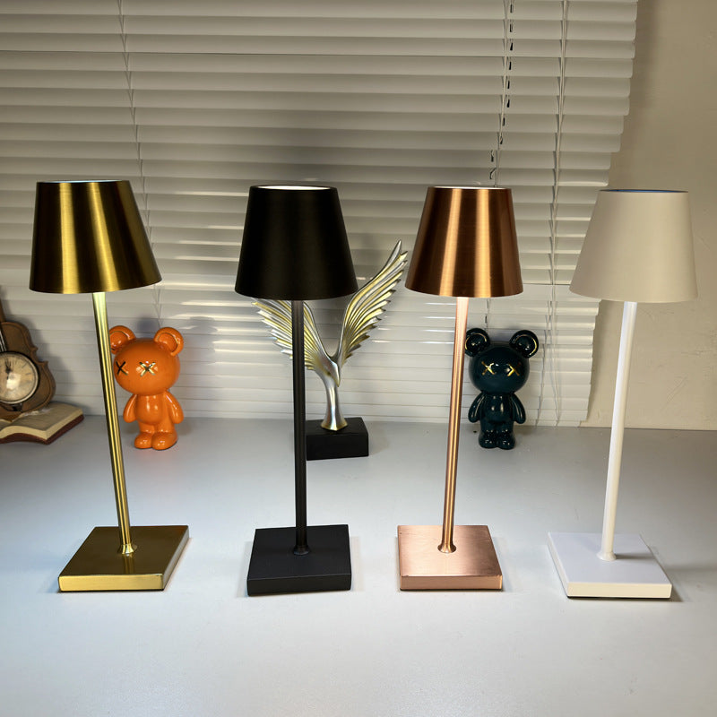 Retro atmosphere table lamp