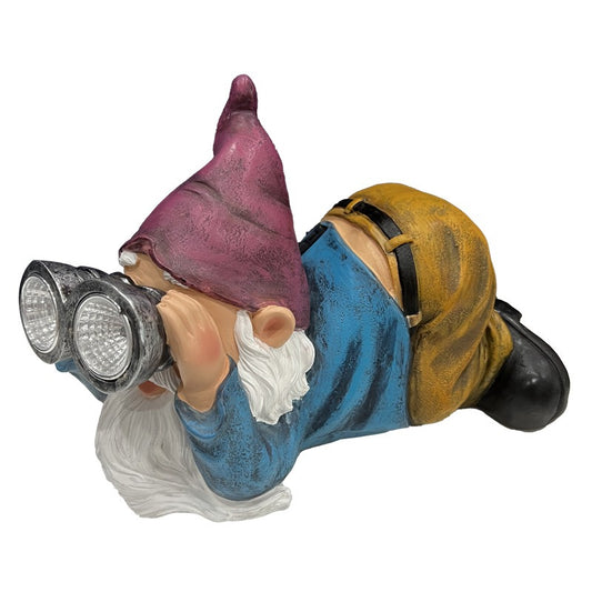Gamo the Gnome with a telescope